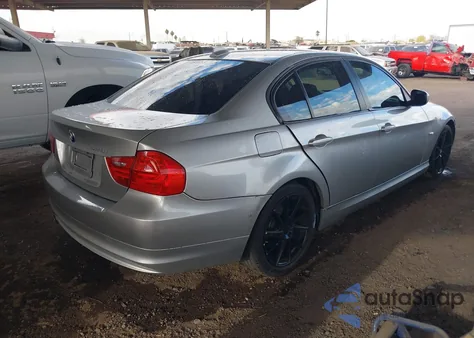 2011 BMW 328I z USA, uszkodzony, nr VIN WBAPH5G50BNM81618